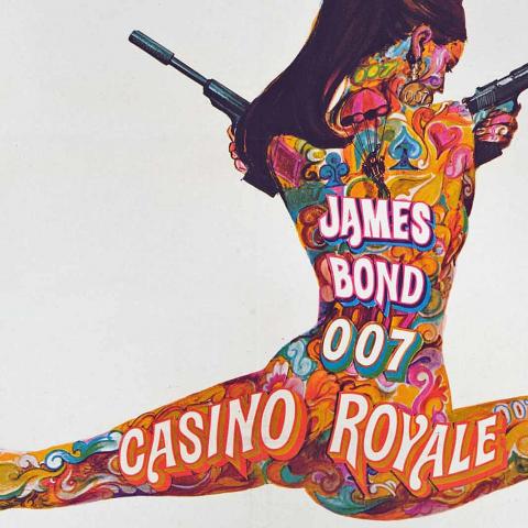 لماذا كازينو رويال الأصلي هو أغرب فيلم 